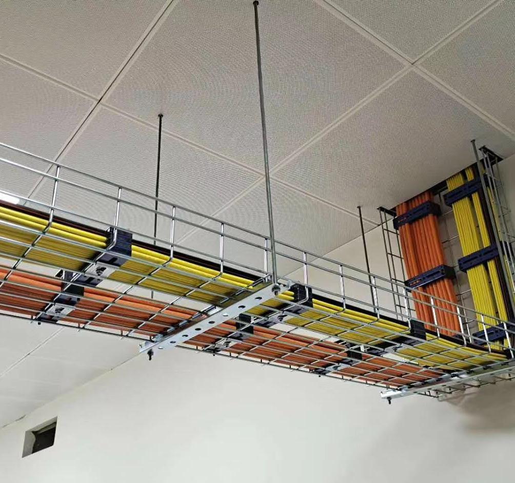 How to connect wire mesh cable tray